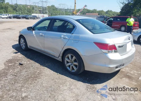 2009 Honda Accord 2.4 Lx z USA, uszkodzony, nr VIN 1HGCP263X9A028564
